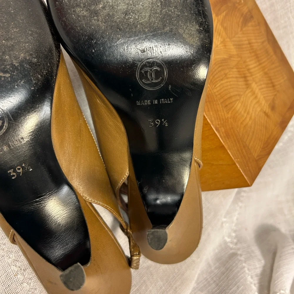 CHANEL authentic leather classic sling back heel with dust bag
